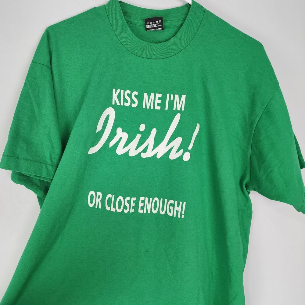 CarMichaels Kiss Me I'm Irish or Close Enough Made In USA T-Shirt XL